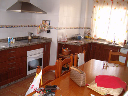 Three Bedroom Golf Course Property For Sale ANG004 - Kitchen