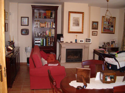 Three Bedroom Golf Course Property For Sale ANG004 - Longe-Diner
