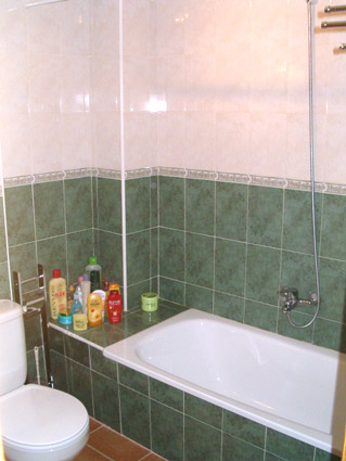 two bedroom apartment to rent anoreta golf  - Family Bathroom