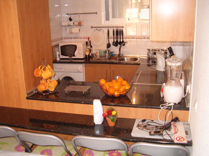 two bedroom apartment to rent anoreta golf  - American Kitchen