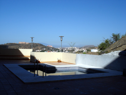 Holiday rental apartment ref. ANG008 - roof top Pool