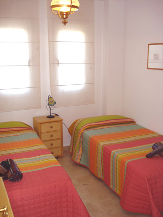 Bedroom 2 - Twin Beds