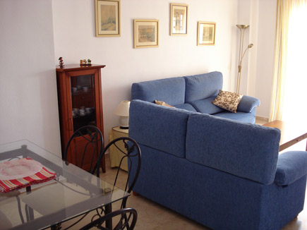 Comfortable Lounge/Dining room