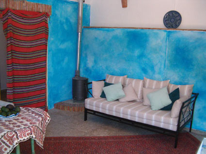 Rustic One Bedroom Apartment To Rent, near Rubite Costa del Sol, Lounge-Diner