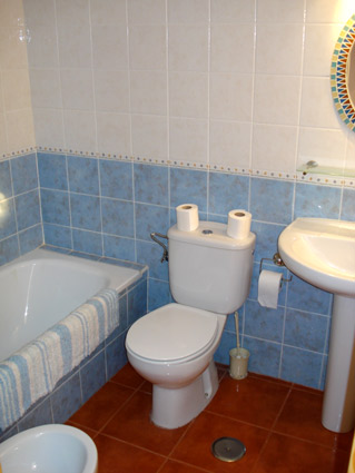 En-suite bathroom